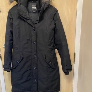 North Face Parka/Color black with grey faux fur on hood